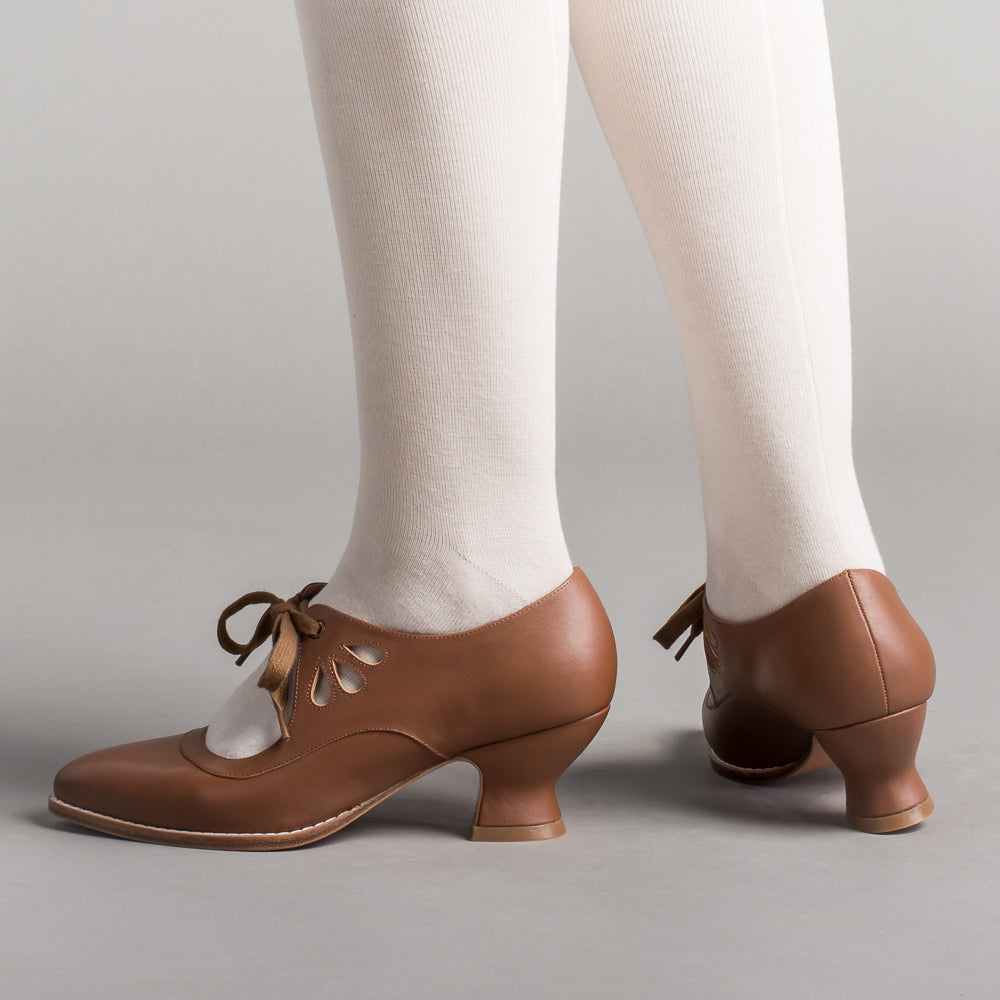 Gibson Edwardian Leather Shoes (Tan)