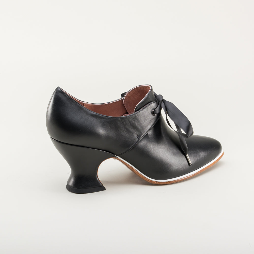 Pompadour 18th Century Leather Shoes (Black)