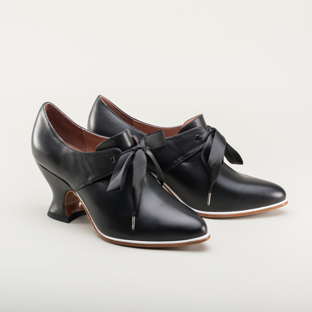 Pompadour 18th Century Leather Shoes (Black)